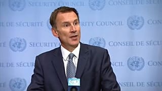 Nazanin kurzfristig freigelassen. Jeremy Hunt bezeichnet Verhaftung als große Ungerechtigkeit. 