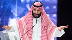 محمد بن سلمان مازحا: سعد الحريري سيبقى في المملكة ليومين