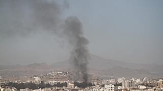 قتلى وجرحى في ضربات جوية في محافظة الحديدة