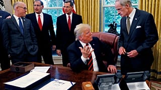 Başkan Trump'ı dinlemekle suçlanan Çin'den sert yanıt