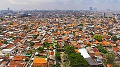 Indonesien: Eine Fahrkarte? 5 Plastikflaschen, bitte!