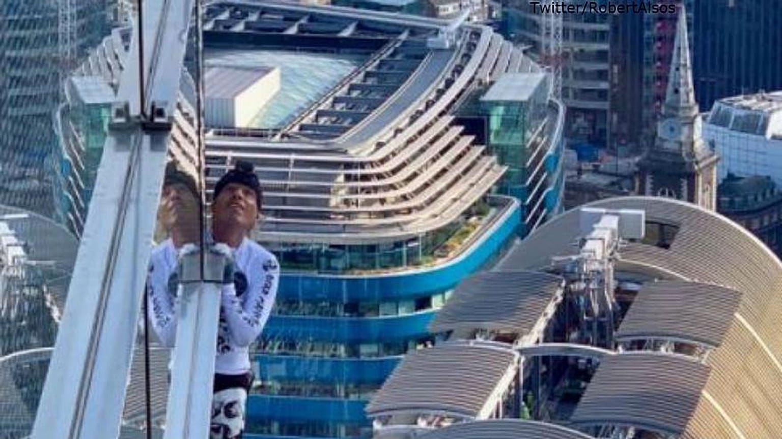 Französischer Spiderman erklimmt Wolkenkratzer in London