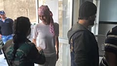 شاهد: أسماء الأسد تدعو إلى الفحص المبكر لسرطان الثدي خلال جلسة للعلاج