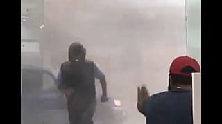 طوفان تگرگ و باران شدید در بیروت