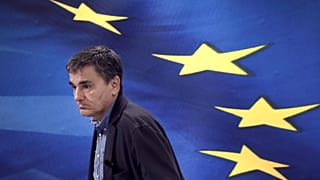Προς έκτακτο Eurogroup για τις συντάξεις