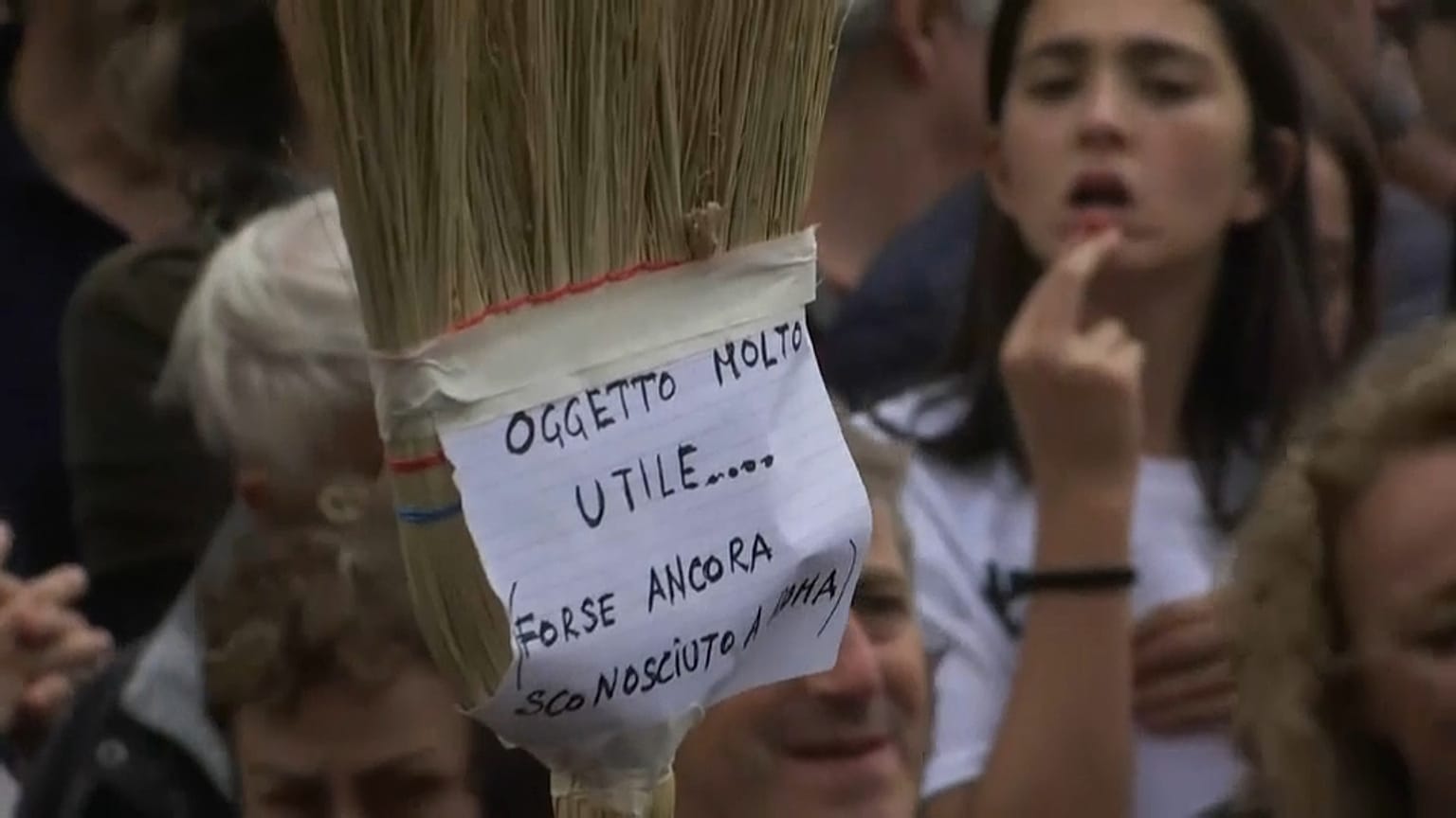 Ρώμη: Κραυγή αγωνίας για την εγκατάλειψη της «αιώνας πόλης»