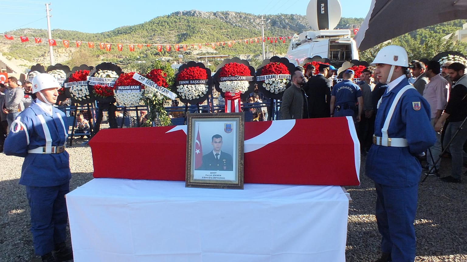 Askerlerin donarak ölümüne tepki: #Donuyoruz