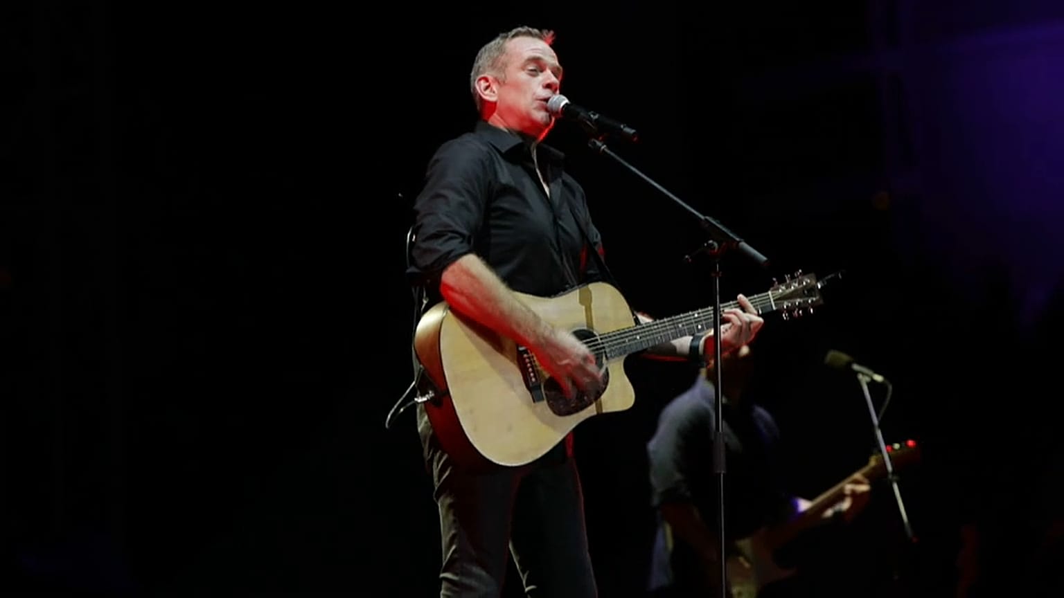 "A melhor maneira de fazer com que as pessoas se entendam é celebrando a música"