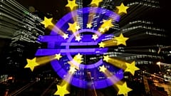 Dombrovskis na Croácia para discutir adesão ao euro