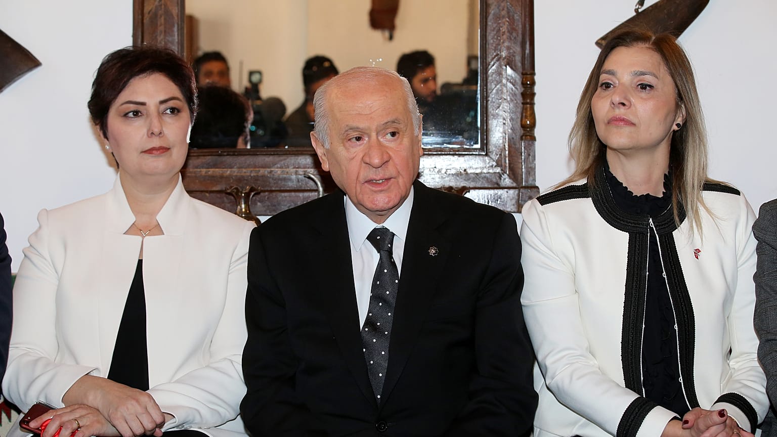 Devlet Bahçeli'den adaylık açıklaması: Melih Gökçek bize şeref katar