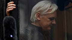 Wikileaks'in kurucusu Assange: Beni ABD'ye teslim etmek istiyorlar