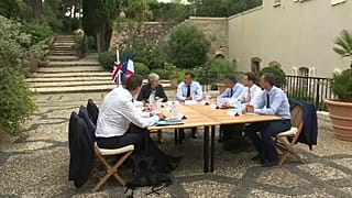 Brexit: Theresa May dialoga con i leader europei per far passare il suo piano