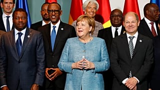 Angela Merkel: Eine Milliarde für Afrika