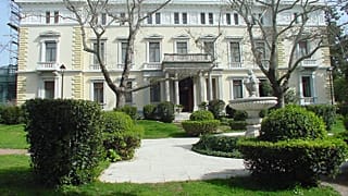 Αντιδράσεις για τις προτάσεις ΣΥΡΙΖΑ περί της συνταγματικής αναθεώρησης