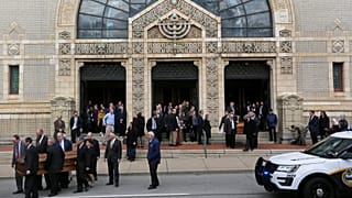 Funeral services for brothers Cecil and David Rosenthal in Pittsburgh