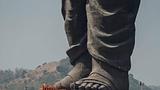 L'immense "Statue de l'Unité" divise l'Inde
