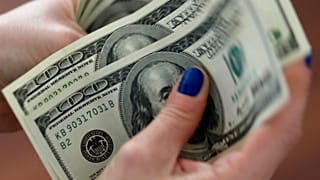 سکه در آستانه ۵ میلیون تومان؛ گام‌های ۵۰۰ تومانی دلار