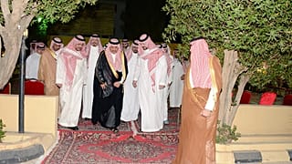 الأمير أحمد بن عبد العزيز يعود للسعودية بعد غياب طويل