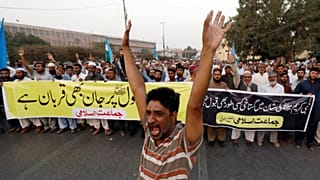 Pakistan : les islamistes dans les rues