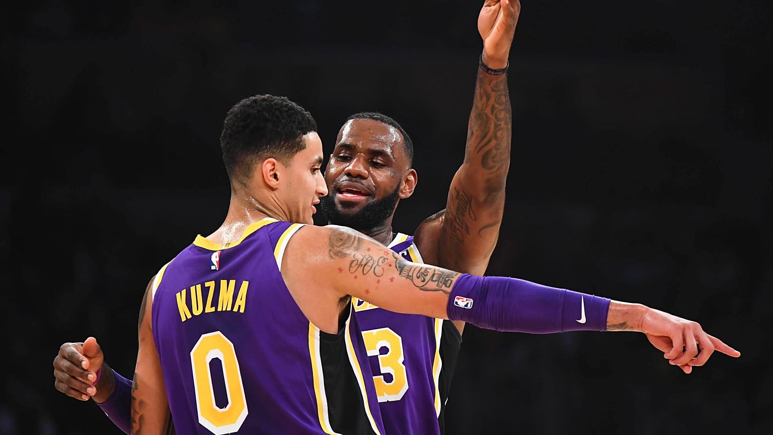 NBA: LeBron James salva i Lakers
