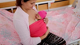 الأرض مقابل الأطفال..حملة إيطالية للتحفيز على زيادة النسل