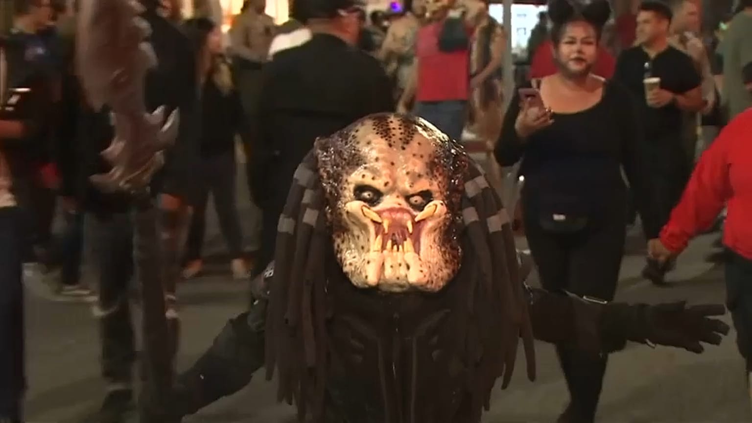 West Hollywood sur son 31 pour sa grande parade d'Halloween