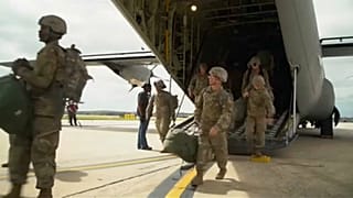 Llegan los primeros militares a Texas por la caravana de inmigrantes
