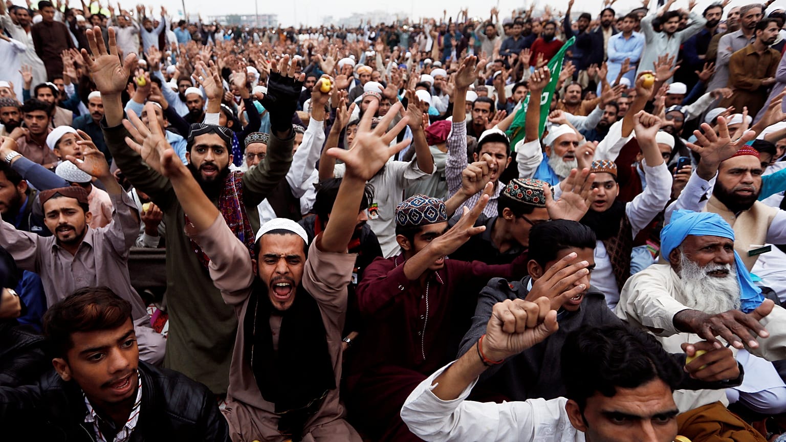 El líder de protestas islamistas contra la cristiana absuelta llama a la huelga general en Pakistán