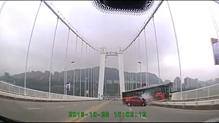 Una pelea en un autobús provoca un accidente con 15 muertos en China