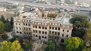لبنان: فندق "صوفر الكبير" يعود للحياة كمعرض للوحات التاريخية