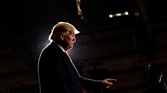 "Referendo" a Trump entra na reta final