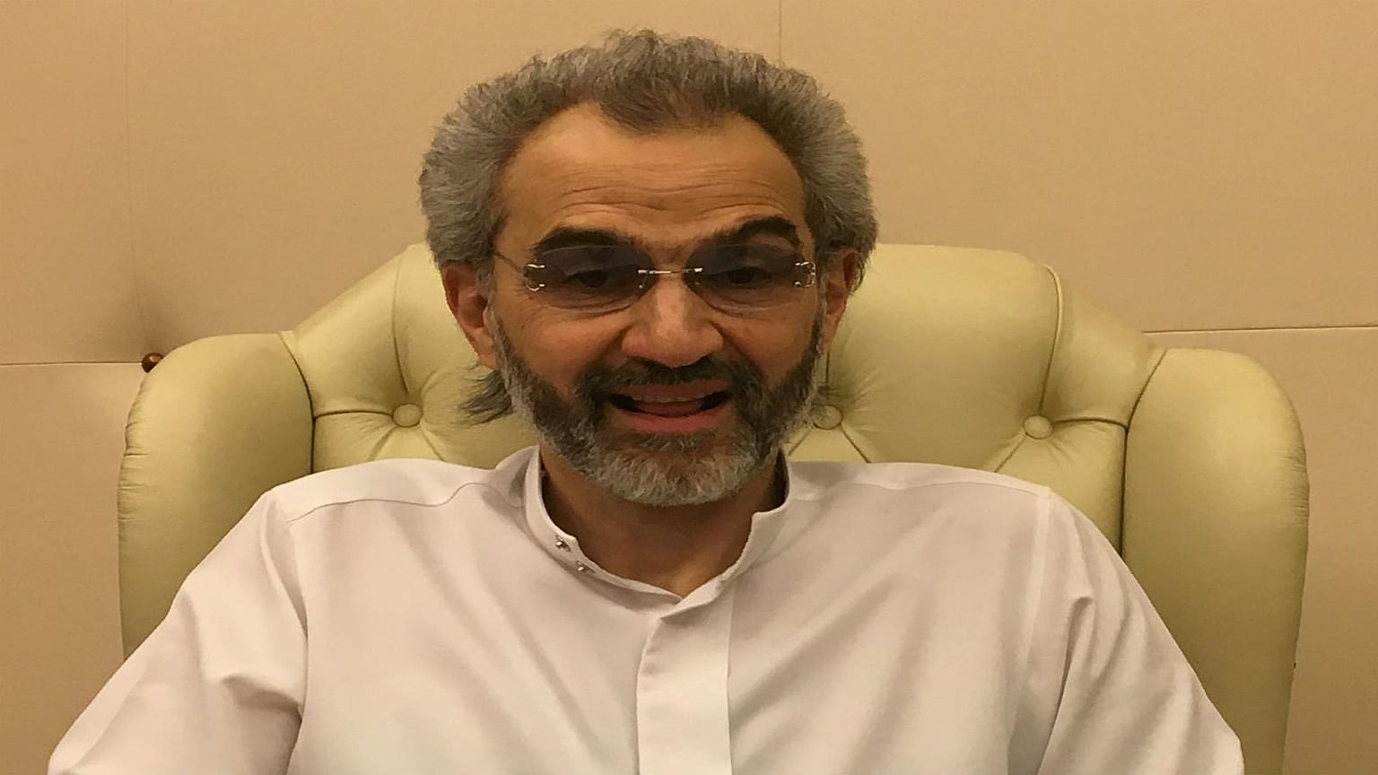 الملياردير السعودي الأمير الوليد بن طلال 