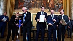 1. Schwarz-orange Regierung in Bayern steht - Koalitionsvertrag unterzeichnet