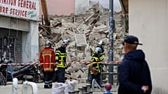 Marseille endeuillée, un 6e corps découvert sous les décombres