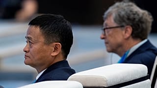 Microsoft founder Bill Gates (R) and Jack Ma, CEO of Alibaba