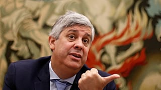 Itália desafia Bruxelas e mantém orçamento