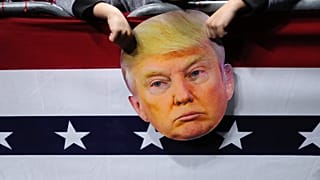 Umstrittenes Video: TV-Sender und Facebook sperren Trump Werbung wegen Rassismus