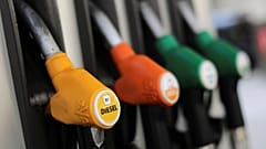 France : le prix du carburant suscite la colère des "gilets jaunes"