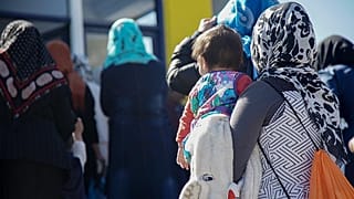 Midilli'de mülteciler konuşuyor: Suriye'den kaçtık burası daha beter bir yer