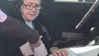 Bir ömür, bir oy: Teksaslı kadın 82 yaşında ilk kez oy kullanıp hayata veda etti