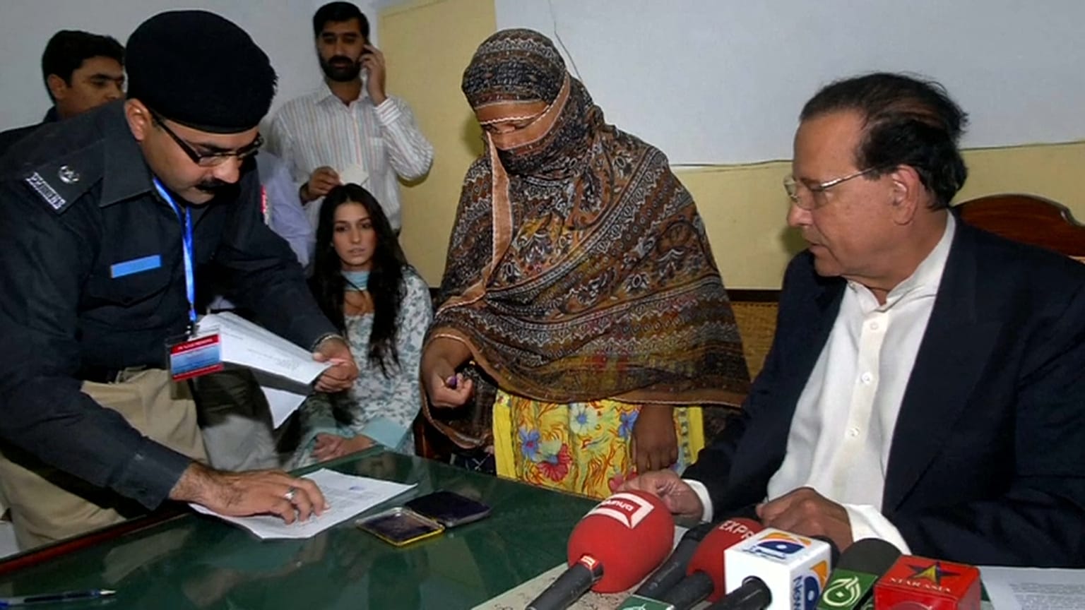 Asia Bibi libre, mais toujours au Pakistan et encore menacée