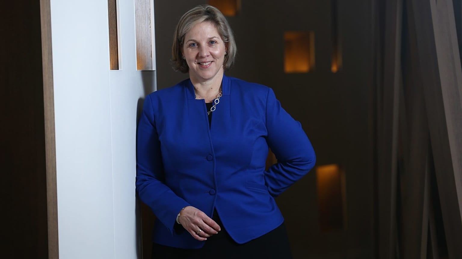 Tesla'da CEO pozisyonuna Elon Musk'ın yerine Robyn Denholm getirildi