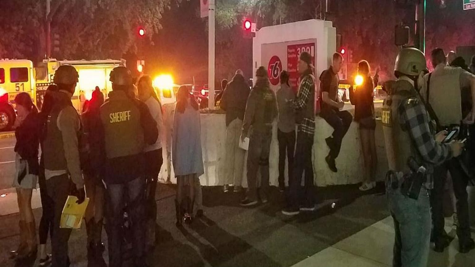 Al menos doce muertos en un tiroteo en un bar de California 