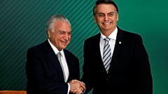 Bolsonaro rencontre Temer pour préparer la transition