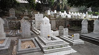 Yüzde 99,2'lik DNA testiyle öldü denilen Kazak iki ay sonra evine döndü