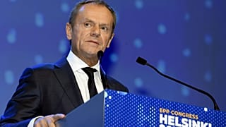 Tusk kemény bírálata Orbánnak szólhatott