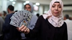 بعد موافقة إسرائيلية.. قطر تمنح 90 مليون دولار لدفع رواتب موظفي غزة