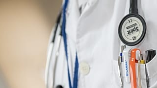 Hollanda'da Alzheimer hastası kadına ötanazi uygulayan doktor hakkında soruşturma