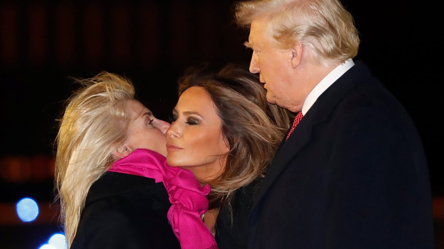 Trump Paris'e geldi