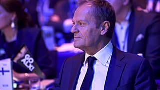 Donald Tusk rechaza conmemorar en París el centenario del fin de la Primera Guerra Mundial